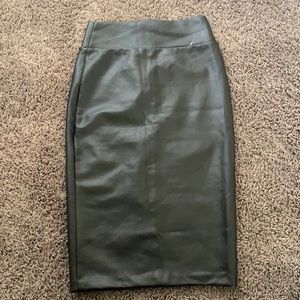 Black faux leather pencil skirt